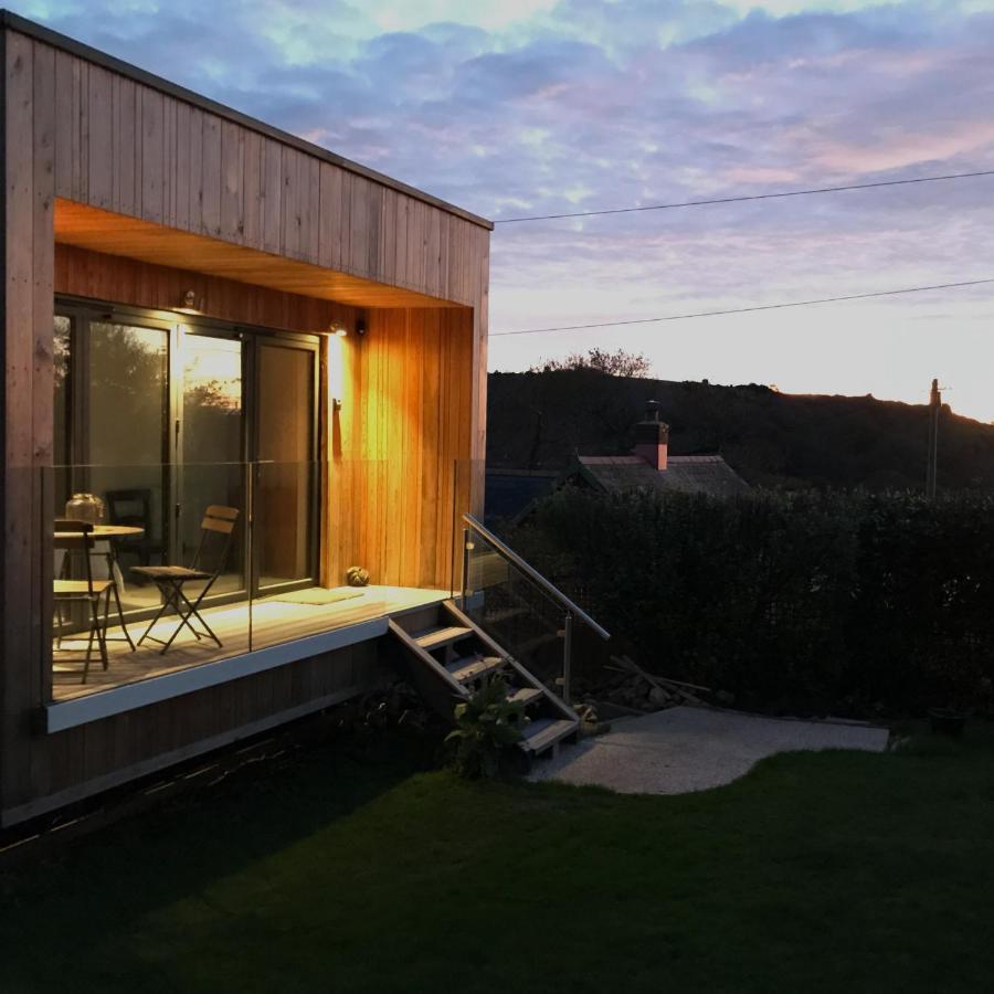 Morecombelake Uplands Garden Bed & Breakfast エクステリア 写真