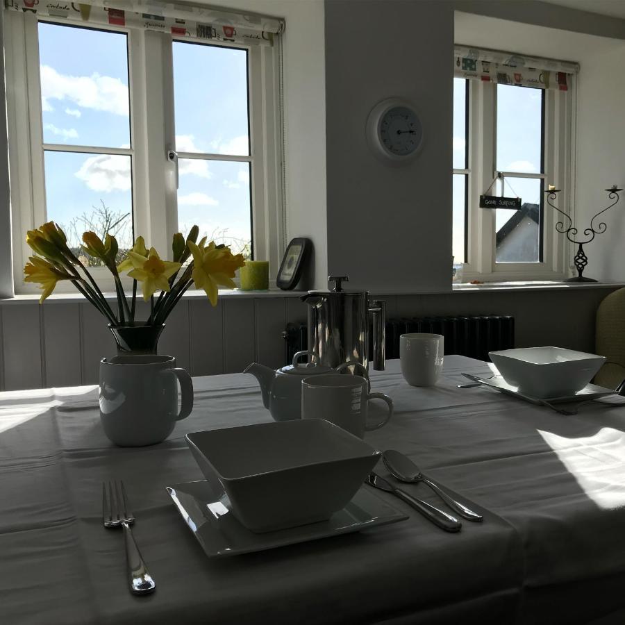 Morecombelake Uplands Garden Bed & Breakfast エクステリア 写真